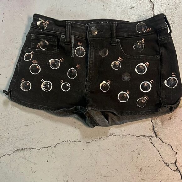 Size 2 Custom Spring Bubbles Black American Eagle Denim Highwaisted Shor… - Picture 1 of 4